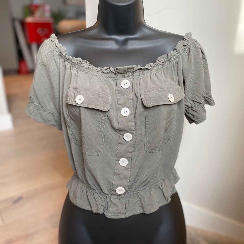 Off the Shoulder T-shirt